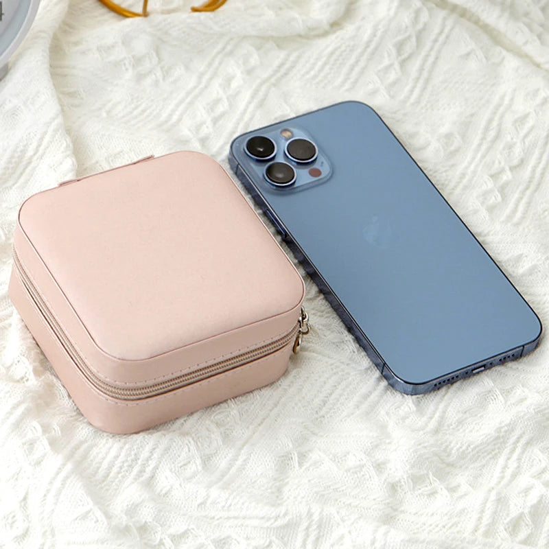 Travel Jewelry Box – Compact Leather Organizer for Rings, Earrings & Necklaces